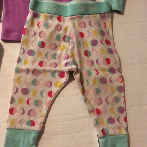 Cat & Jack Pajamas 2 pair - Picture 4 of 6
